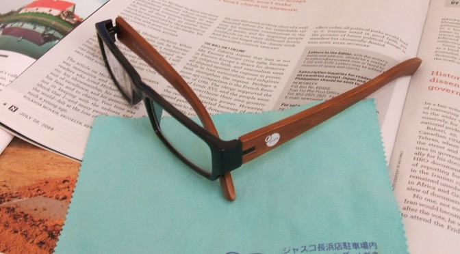 オピュール　木製メガネ